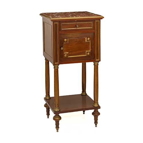 Sub.:40 - Lote: 312 -  Mesilla estilo Luis XVI en madera de caoba con caj�n en cintura y puerta