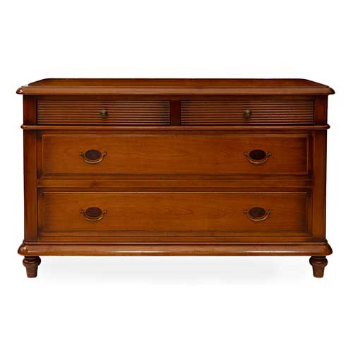 Sub.:40 - Lote: 273 -  C�moda Roche Bobois en madera de cerezo con cuatro cajones