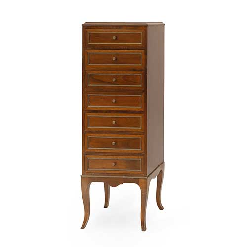 Sub.:40 - Lote: 318 -  Peque�o semanario en madera patinada y lat�n.