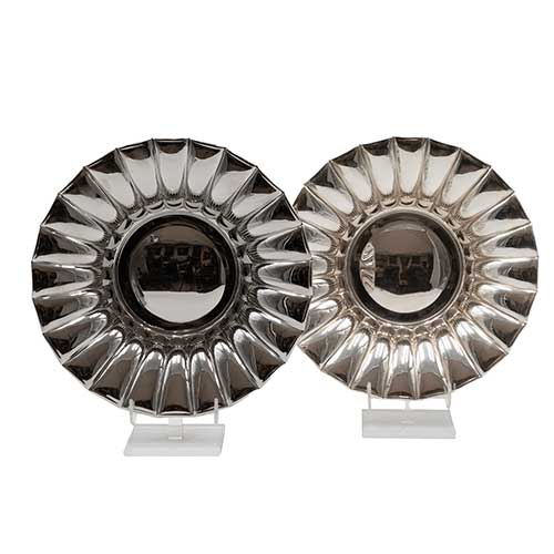 Sub.:40 - Lote: 296 -  Dos fruteros en metal plateado