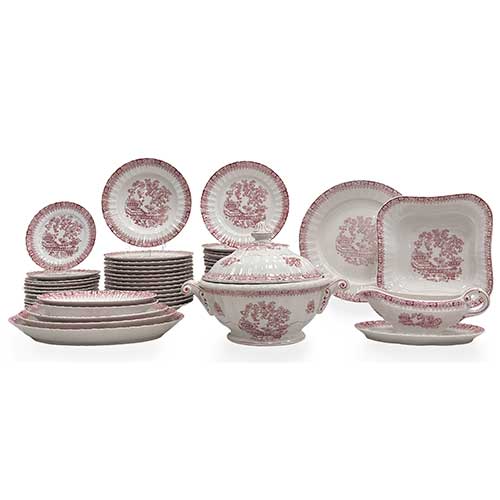 Sub.:41 - Lote: 214 -  Vajilla Royal china Vigo en cer�mica. Consta de 14 platos hondos, 18 llanos, 12 de postre, gran sopera, ensaladera, salsera, 3 fuentes ovales y 1 redonda y 2 rabaneras. Alg�n piquete