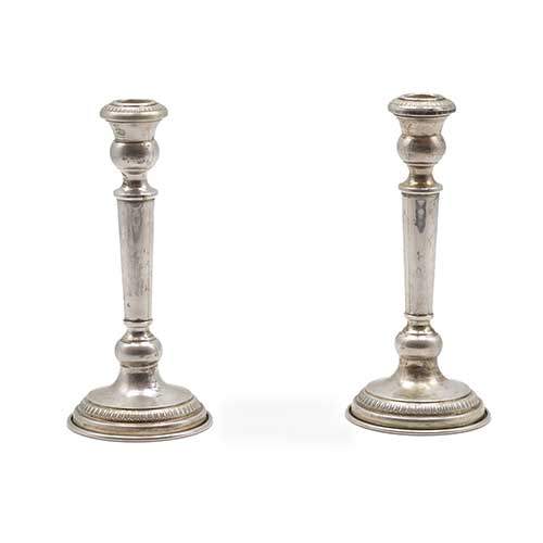 Sub.:42 - Lote: 361 -  Pareja de candeleros estilo Luis XVI en plata