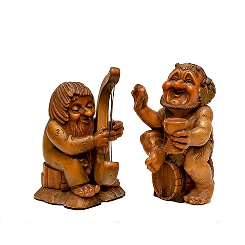 Sub.:5-On - Lote: 342A -  Pareja de gnomos en madera tallada y policromada.
