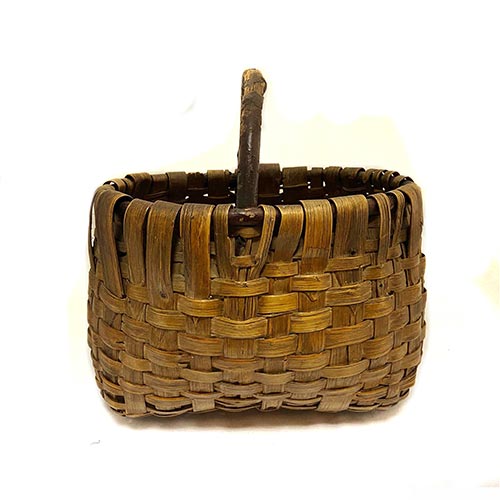 Sub.:5-On - Lote: 70 -  Cesta ovalada realizada en corteza de casta�o trenzado.