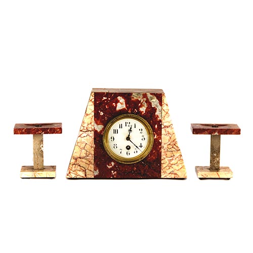 Sub.:5-On - Lote: 117 -  Reloj Dec� con guarnici�n Dec� en m�rmol y esfera esmaltada con numeraci�n ar�biga.