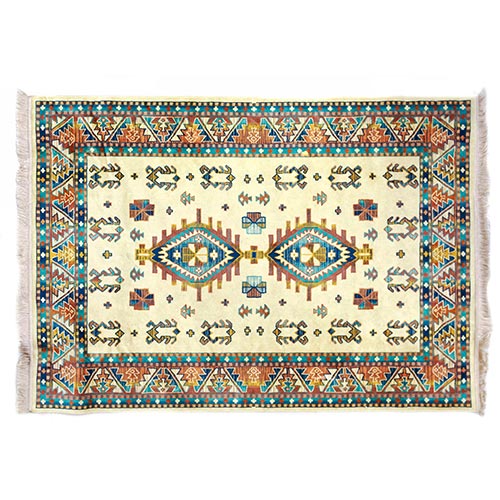 Sub.:5-On - Lote: 73 -  Alfombra con orla exterior de decoraci�n geom�trica y mezcla ecl�ctica de diversos motivos ecl�cticos dispersos sobre un campo central beige.