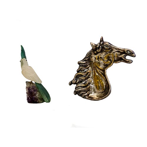 Sub.:5-On - Lote: 339 -  Cenicero en bronce plateado con forma de cabeza de caballo.