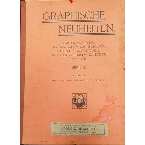 Sub.:6-On - Lote: 2002 -  Graphische Neuheiten. Karten, Vignetten, Umrahmungen, Buchschmuck, Etiketten, Monogramme, Initialen, Zierleisten, Kalender, Plakate. Serie II. 48 l�minas. Dise�os originales en color y fototipia.