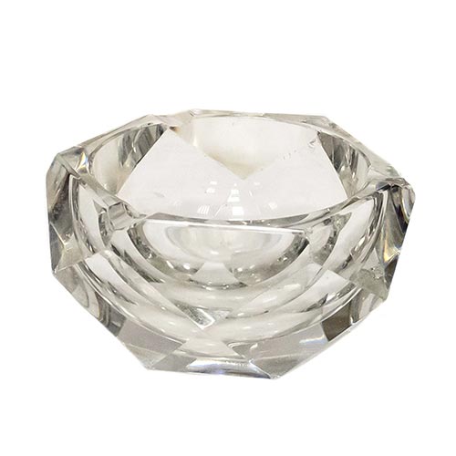 Sub.:6-On - Lote: 209 -  Cenicero de cristal de forma hexagonal.