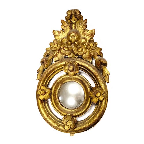 Sub.:6-On - Lote: 132 -  Cornucopia en madera tallada y dorada. S. XX.