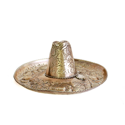 Sub.:6 - Lote: 1145 -  Sombrero mejicano en plata. Peso: 43 gr.