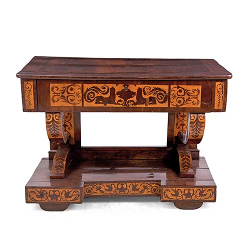 Sub.:7-On - Lote: 207 -  Consola reina gobernadora en madera de caoba y marqueter�a, s.XIX. Desperfectos.