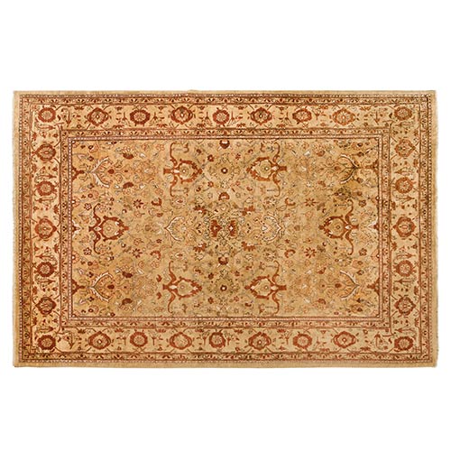 Sub.:7-On - Lote: 296 -  Alfombra en lana en tonos ocres con motivos vegetales y geom�tricos.