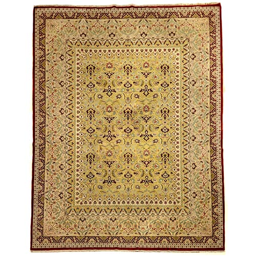 Sub.:7-On - Lote: 305 -  Alfombra oriental en lana beige y granate.