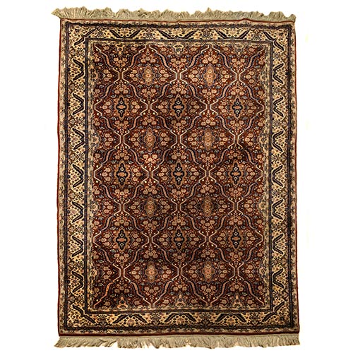 Sub.:7-On - Lote: 298 -  Alfombra tipo persa en tonalidades marrones.