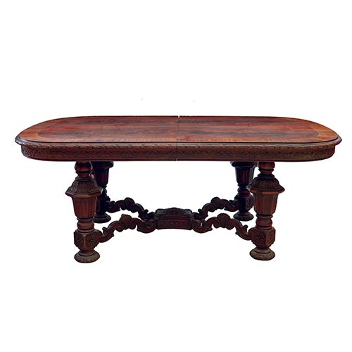 Sub.:7-On - Lote: 226 -  Mesa de comedor inglesa realizada en madera tallada.
