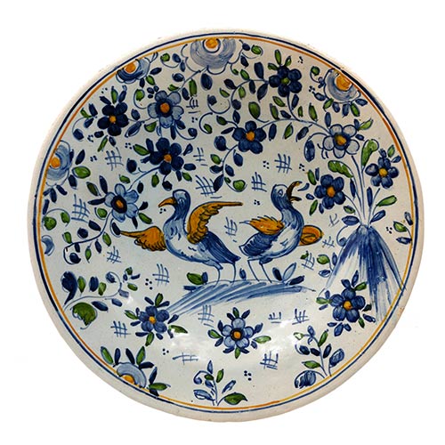Sub.:7-On - Lote: 340 -  Plato en cer�mica de Talavera. Sello en la base VF. s. XX.