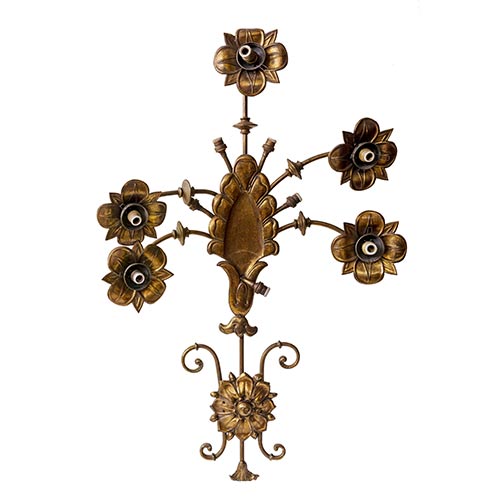 Sub.:7-On - Lote: 330 -  Aplique de pared en bronce con seis luces y decoraci�n floral.