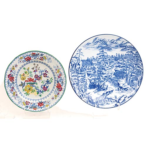 Sub.:8-On - Lote: 1222 -  Dos platos ingeleses con decoracin oriental, uno de ellos en cermica y el otro en porcelana.