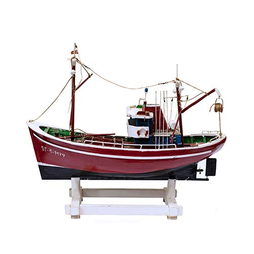 Sub.:8-On - Lote: 1223 -  Maqueta de barco pesquero en madera sobre base.