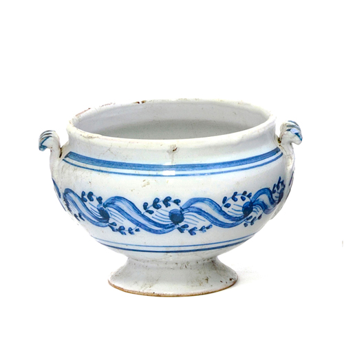 Sub.:8 - Lote: 3465 -  Cuenco de loza azul.