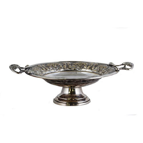 Sub.:8 - Lote: 3179 -  Frutero modernista ca. 1900. En lat�n plateado.