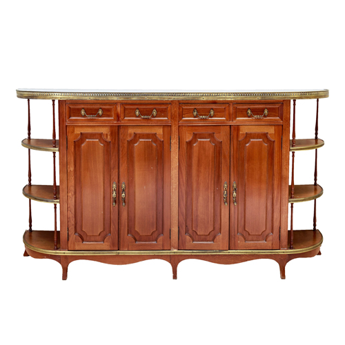 Sub.:8 - Lote: 3294 -  Aparador de cuatro puertas empaneladas en madera tallada. 