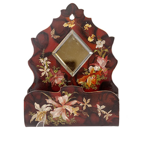 Sub.:9-On - Lote: 644 -  Vacia-bolsillos de pared con espejo en madera patinada con decoracin floral.