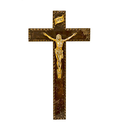 Sub.:9-On - Lote: 222 -  Cristo en calamina, sobre cruz de madera.