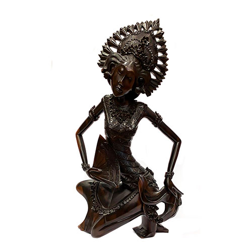 Sub.:9-On - Lote: 401 -  Figura de Bali realizada en madera de palisandro tallada. Pequeas faltas.