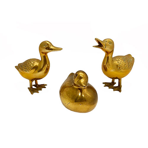 Sub.:9-On - Lote: 167 -  Pareja de ocas y pisapapeles en forma de pato realizados en bronce