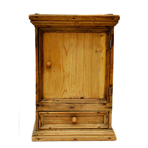 Sub.:9-On - Lote: 39 -  Mueble de farmacia en madera de pino del siglo XIX.