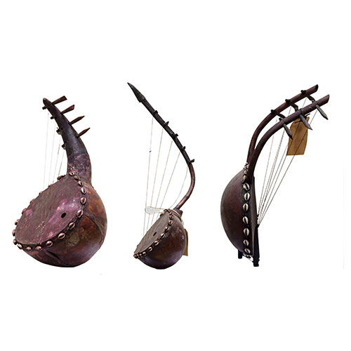 Sub.:9-On - Lote: 505 -  Lote de tres instrumentos musicales africanos.